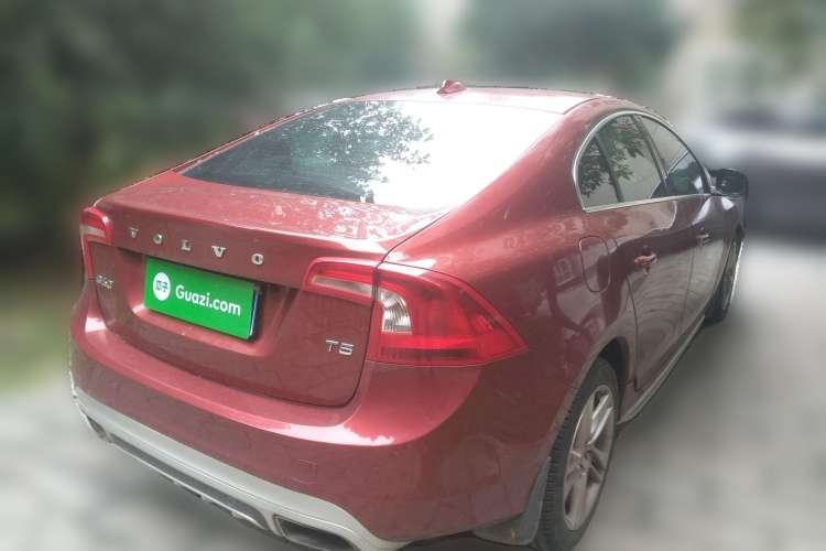 Used Volvo S60 2014 T5 Zhiya Edition Rear Right 45 Deg