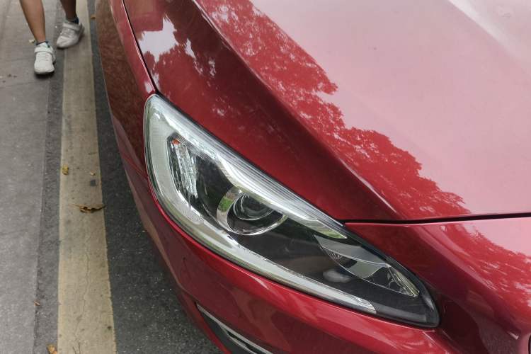 Used Volvo S60 2014 S60L 2.0T Zhiyuan Edition Right Front Headlight