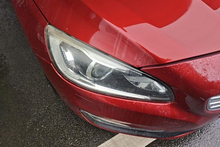 Used Volvo S60 2014 S60L T5 Intelligent Drive Edition Right Front Headlight