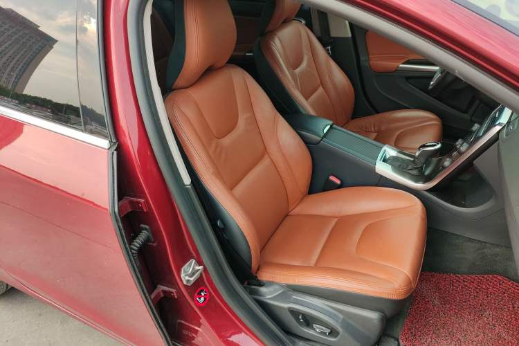Used Volvo S60 2014 S60L T5 Smart Upgrade Edition Right Front Seat