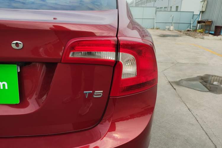 Used Volvo S60 2014 S60L T5 Smart Upgrade Edition Right Rear Taillight