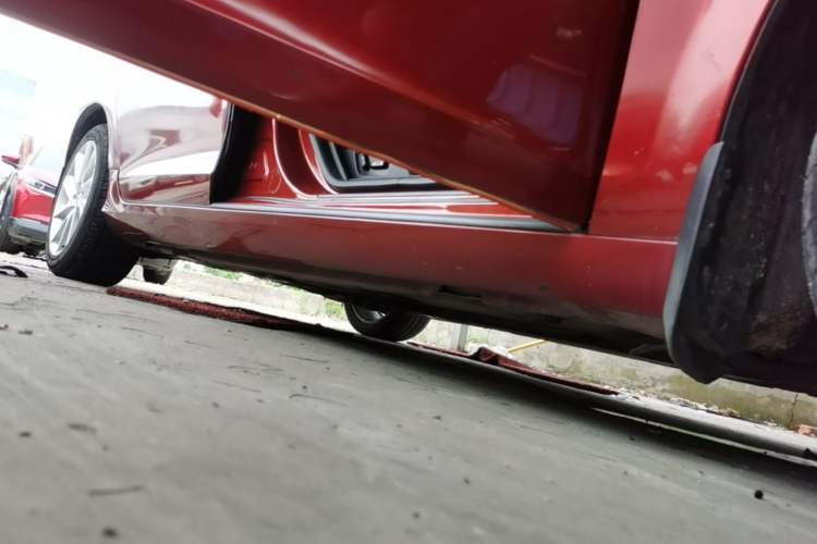 Used Volvo S60 2014 S60L 2.0T Zhiyuan Edition Right Side Sill