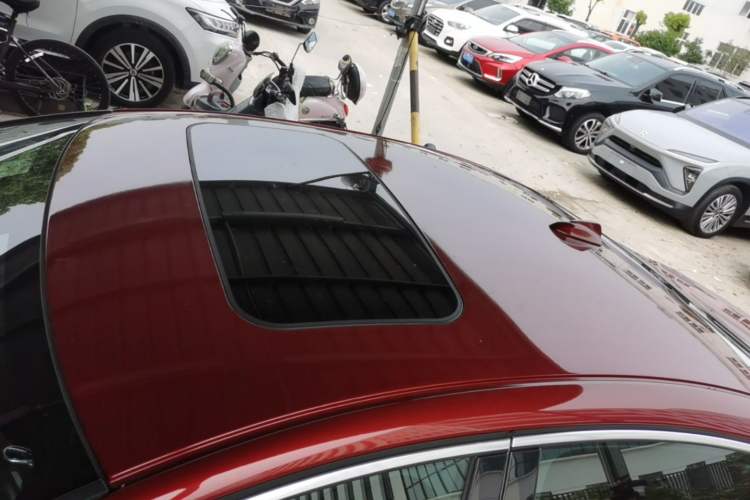 Used Volvo S60 2014 S60L 2.0T Zhiyuan Edition Roof
