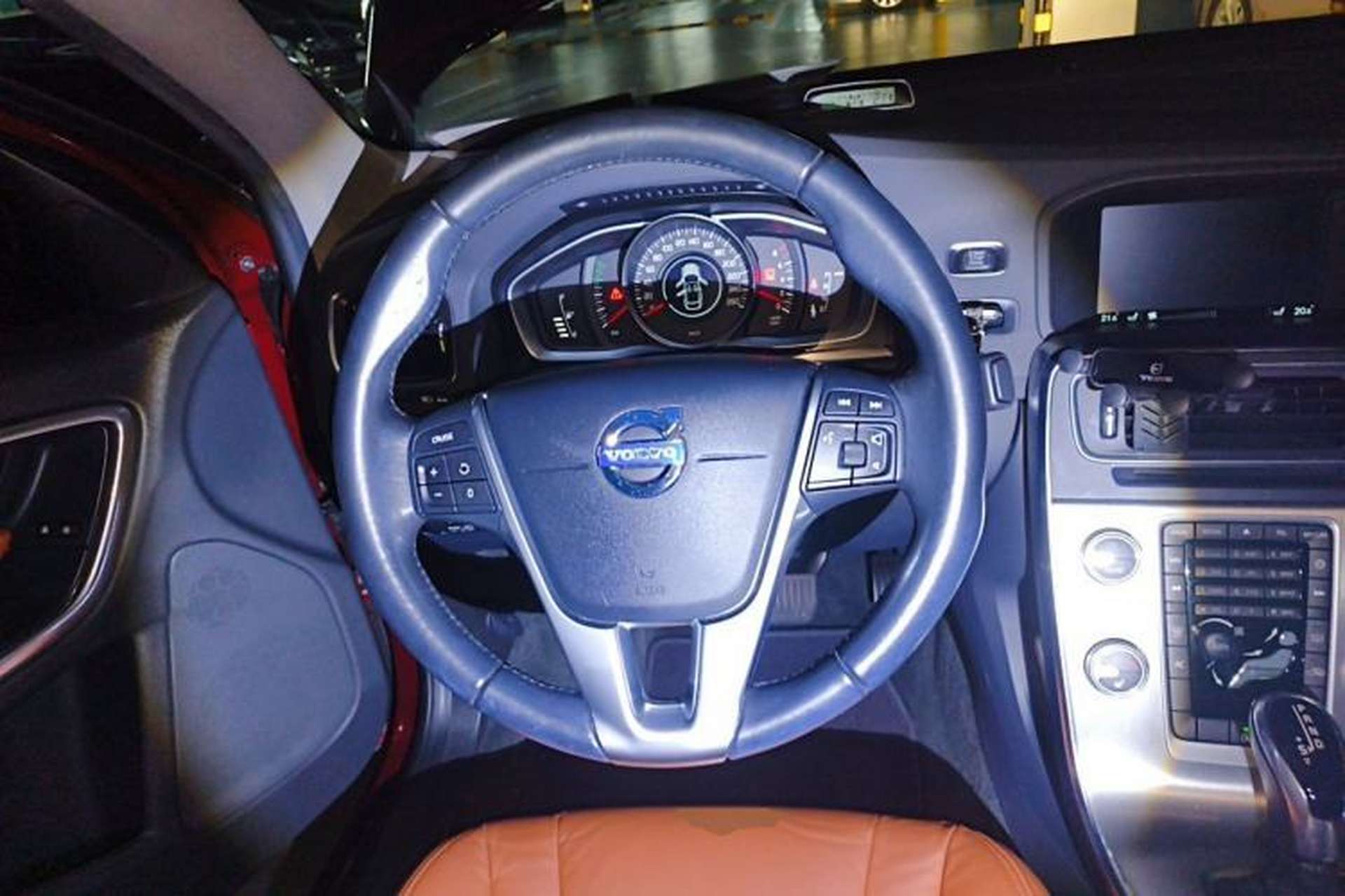Used Volvo S60 2014 S60L 2.0T Zhiyuan Edition Steering Wheel