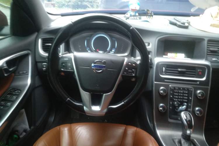 Used Volvo S60 2014 T5 Zhiya Edition Steering Wheel