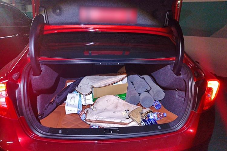 Used Volvo S60 2014 S60L 2.0T Zhiyuan Edition Trunk
