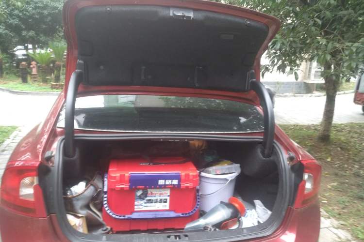 Used Volvo S60 2014 T5 Zhiya Edition Trunk
