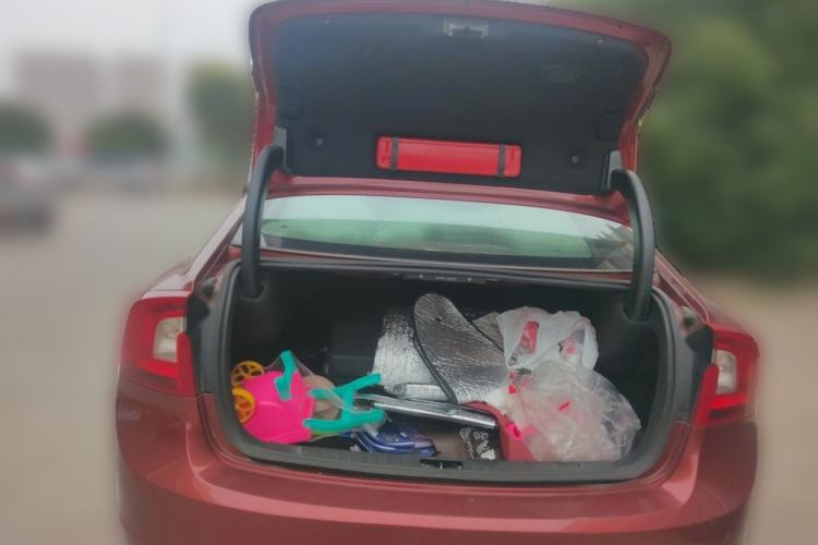 Used Volvo S60 2014 T5 Zhiyi Edition Trunk