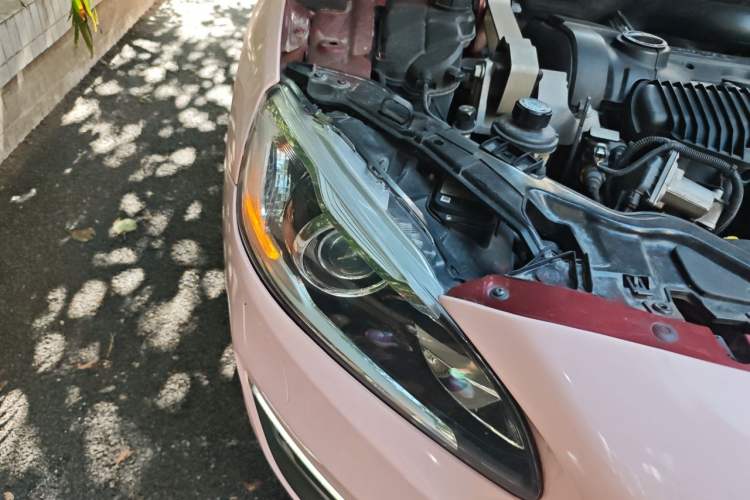 Used Volvo S60 2014 T5 Zhiyi Edition Right Front Headlight