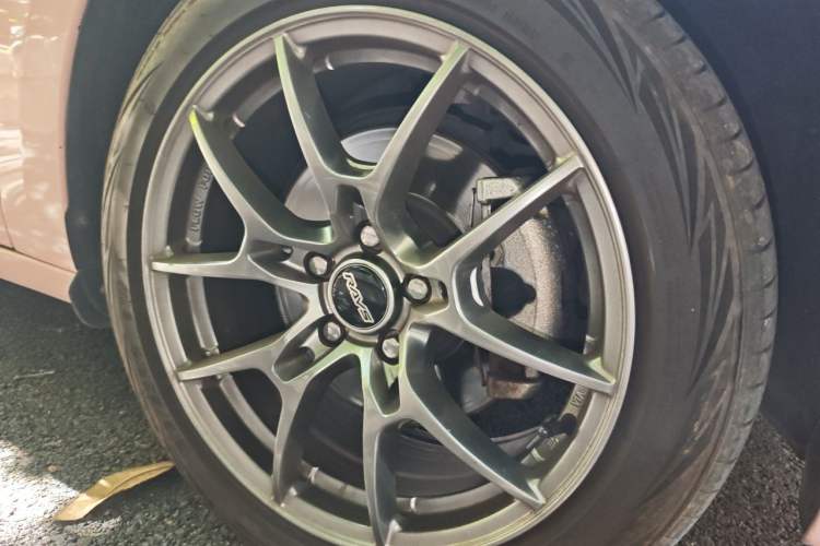 Used Volvo S60 2014 T5 Zhiyi Edition Right Front Wheel Hub