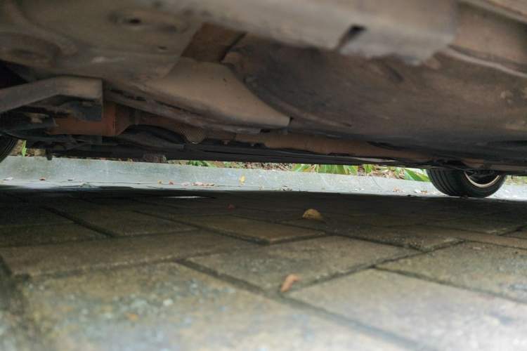 Used Volvo S60 2014 S60L 2.0T Zhiyuan Edition Chassis Front Left