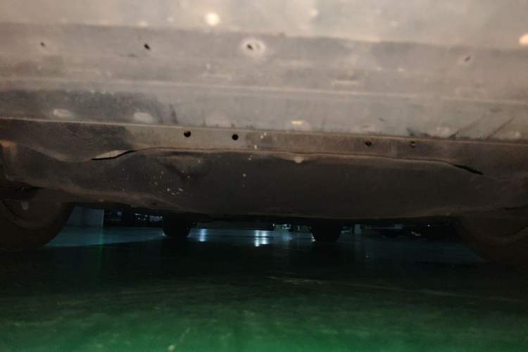 Used Volvo S60 2014 S60L 2.0T Zhiyuan Edition Chassis Front