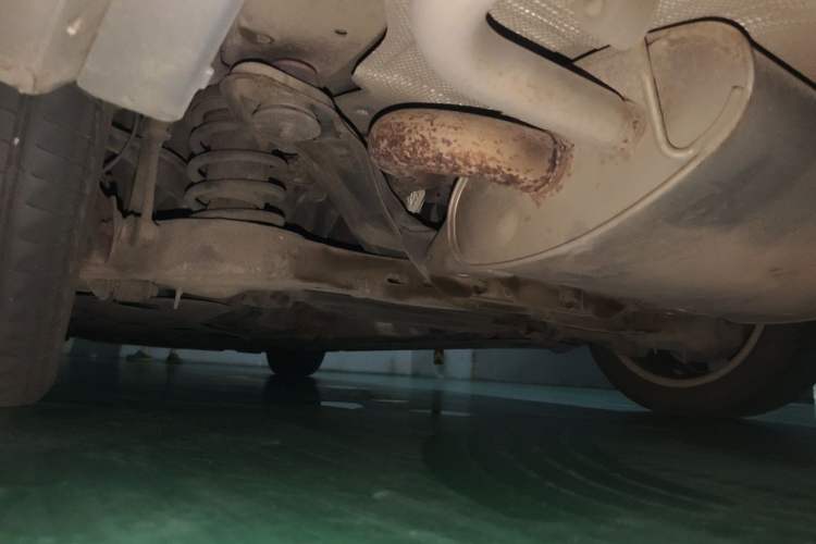Used Volvo S60 2014 S60L 2.0T Zhiyuan Edition Chassis Rear Left