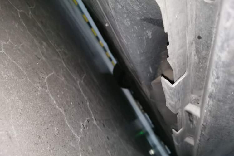 Used Volvo S60 2014 S60L 2.0T Zhiyuan Edition Chassis Rear Right