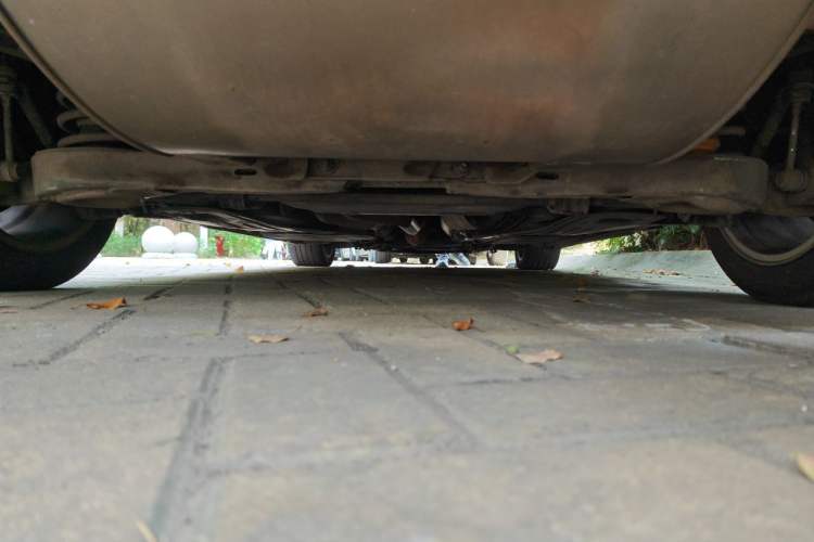 Used Volvo S60 2014 S60L 2.0T Zhiyuan Edition Chassis Rear