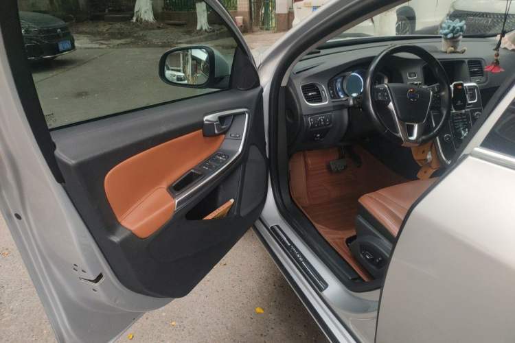 Used Volvo S60 2014 S60L T5 Intelligent Drive Edition Driver Seat