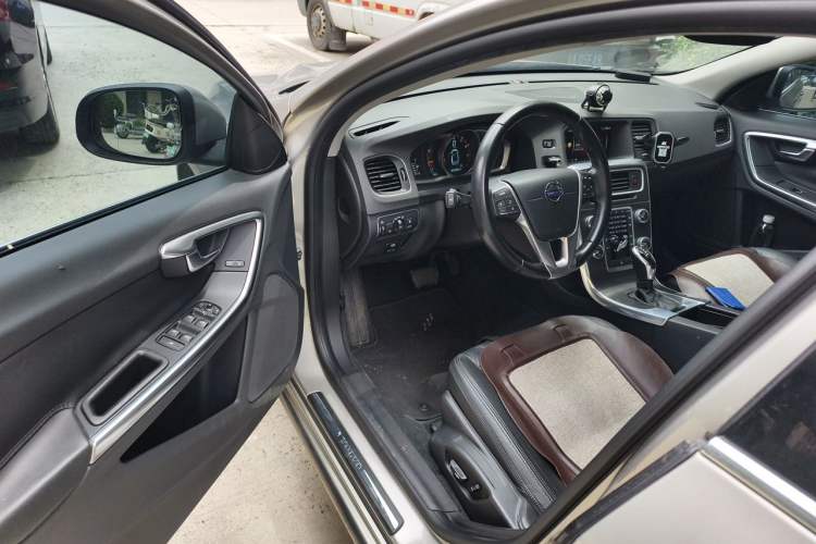 Used Volvo S60 2014 S60L T5 Intelligent Drive Edition Driver Seat
