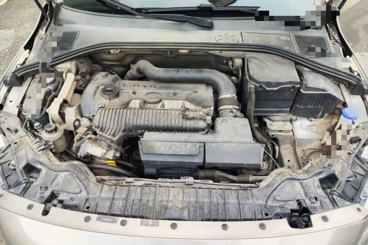 Used Volvo S60 2014 S60L 2.0T Zhiyuan Edition Engine Bay