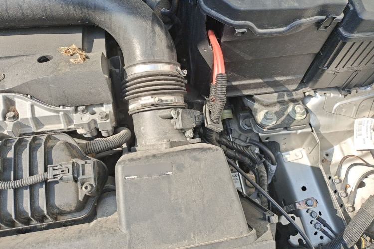 Used Volvo S60 2014 S60L 2.0T Zhiyuan Edition Engine Bay Left