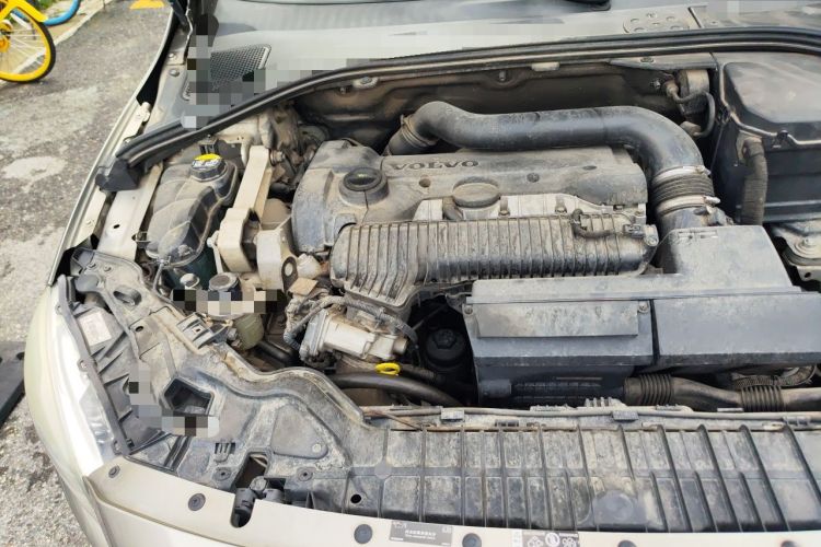 Used Volvo S60 2014 S60L 2.0T Zhiyuan Edition Engine Bay Right