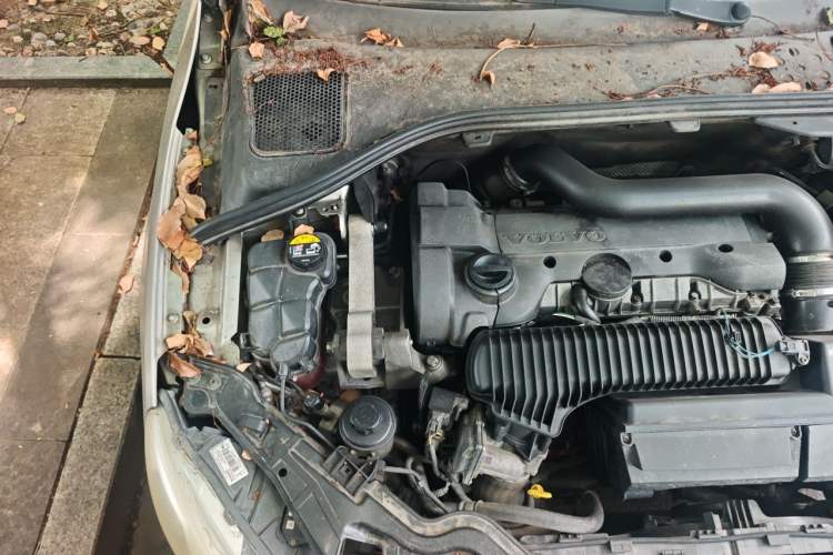 Used Volvo S60 2014 S60L T5 Intelligent Drive Edition Engine Bay Right