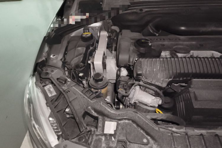Used Volvo S60 2014 S60L T5 Intelligent Drive Edition Engine Bay Right