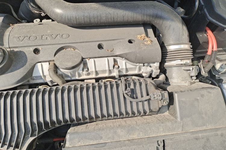 Used Volvo S60 2014 S60L 2.0T Zhiyuan Edition Engine Bay