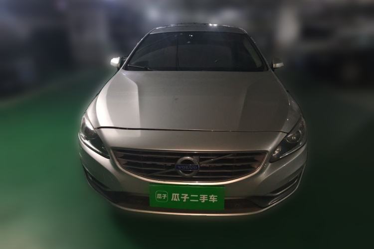 Used Volvo S60 2014 S60L 2.0T Zhiyuan Edition Front