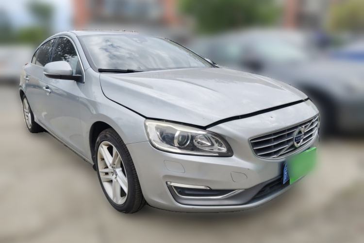Used Volvo S60 2014 S60L T5 Intelligent Drive Edition Front Right 45 Deg