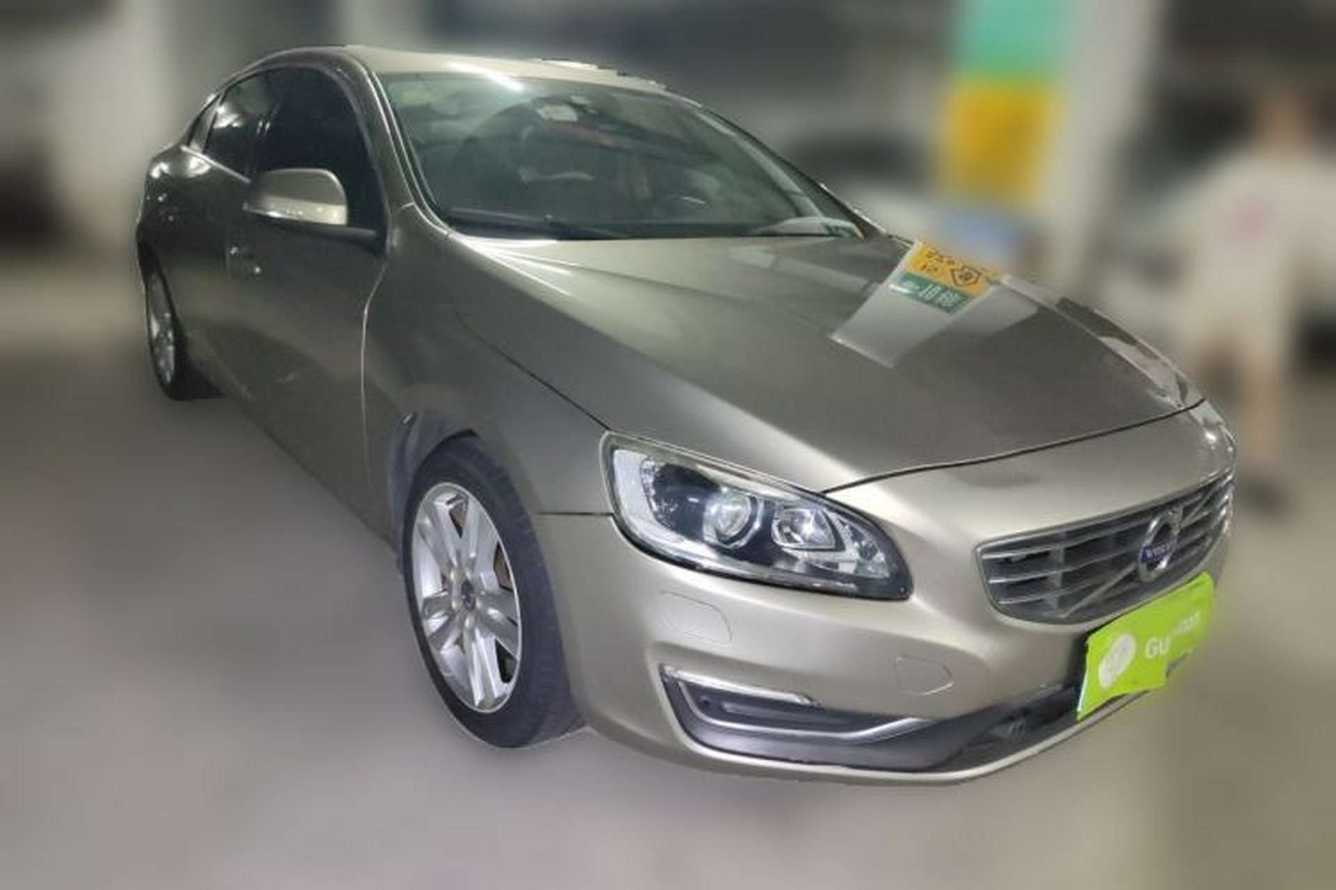 Used Volvo S60 2014 S60L 2.0T Zhiyuan Edition Front Right 45 Deg