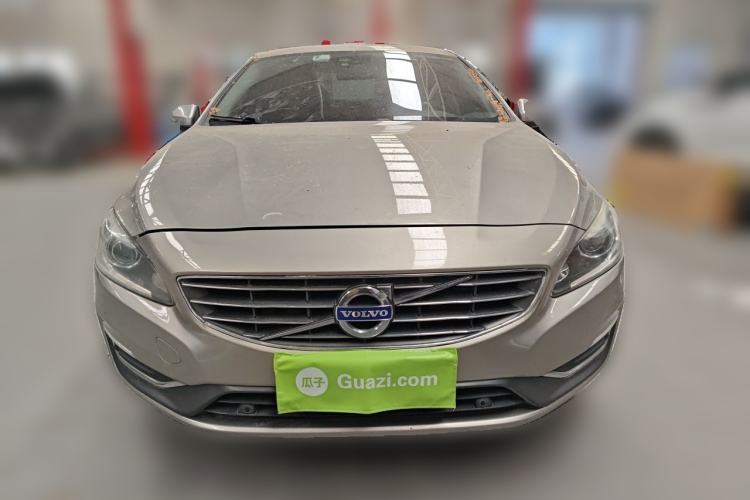 Used Volvo S60 2014 S60L 2.0T Zhiyuan Edition Front
