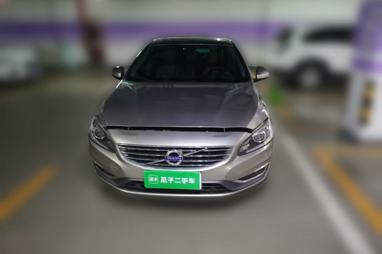 Used Volvo S60 2014 S60L 2.0T Zhiyuan Edition Front