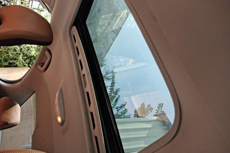 Used Volvo S60 2014 S60L 2.0T Zhiyuan Edition Headliner