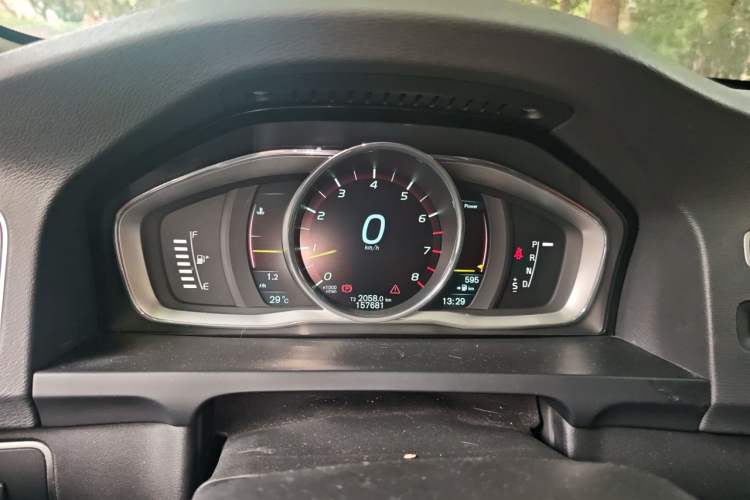 Used Volvo S60 2014 S60L T5 Intelligent Drive Edition Instrument Cluster