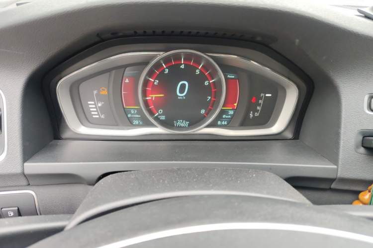 Used Volvo S60 2014 S60L T5 Intelligent Drive Edition Instrument Cluster
