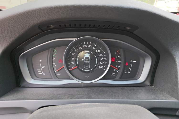Used Volvo S60 2014 S60L 2.0T Intelligent Upgrade Edition Instrument Cluster