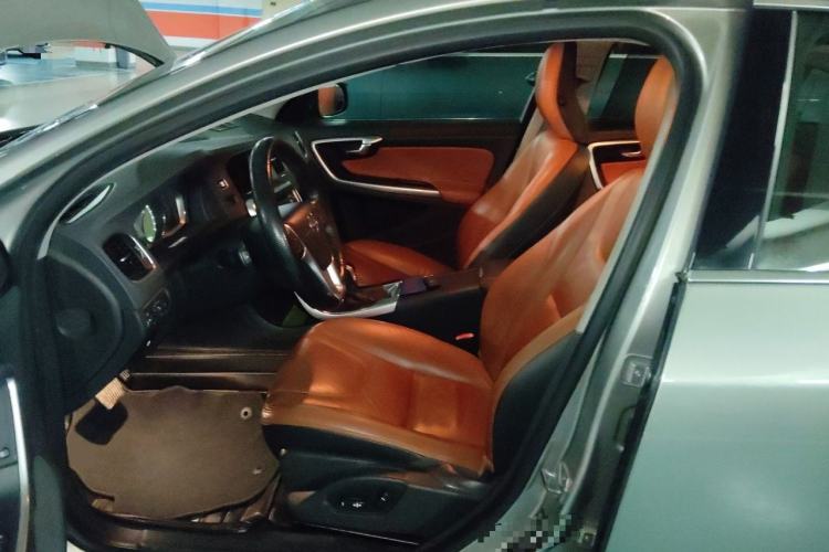 Used Volvo S60 2014 S60L T5 Intelligent Drive Edition Left Front Seat