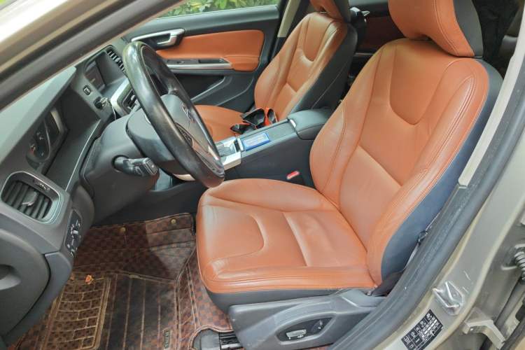 Used Volvo S60 2014 S60L 2.0T Zhiyuan Edition Left Front Seat