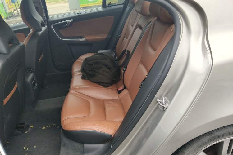 Used Volvo S60 2014 S60L T5 Smart Upgrade Edition Left Rear Seat