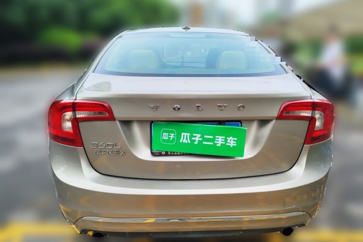 Used Volvo S60 2014 S60L 2.0T Zhiyuan Edition Rear