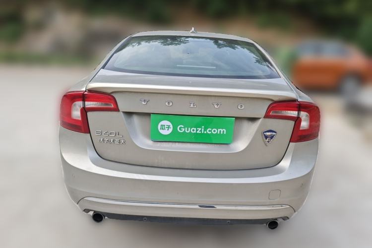 Used Volvo S60 2014 S60L 2.0T Zhiyuan Edition Rear