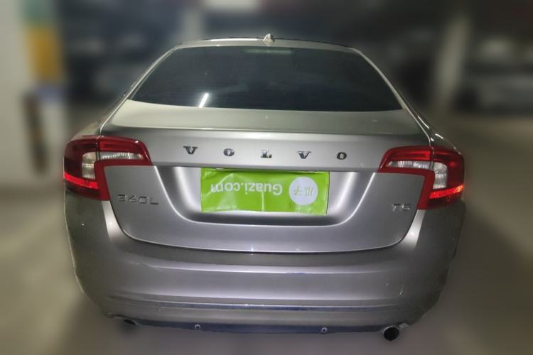 Used Volvo S60 2014 S60L 2.0T Zhiyuan Edition Rear
