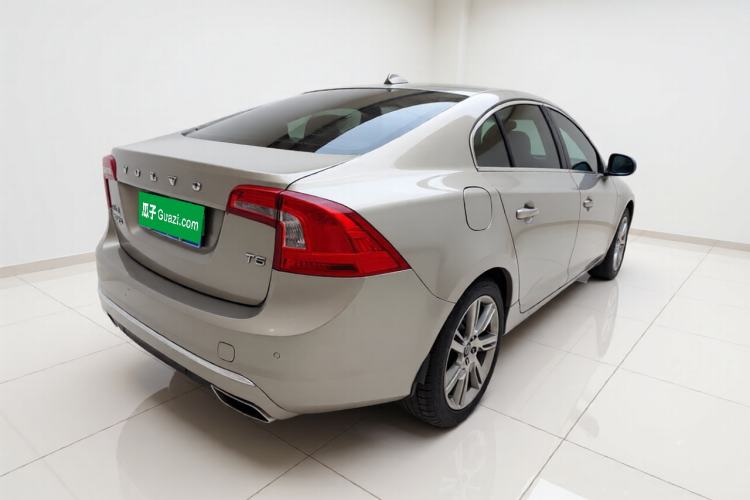 Used Volvo S60 2014 S60L T5 Intelligent Drive Edition Rear Right 45 Deg