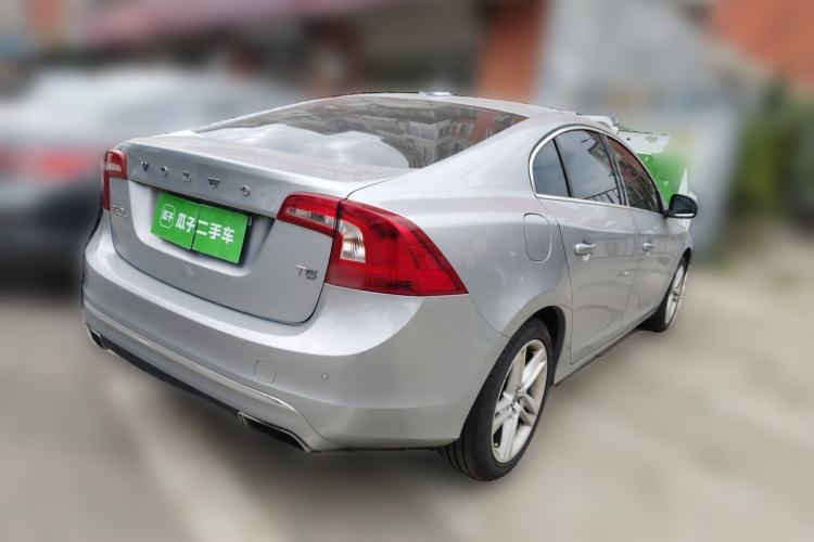 Used Volvo S60 2014 S60L T5 Intelligent Drive Edition Rear Right 45 Deg
