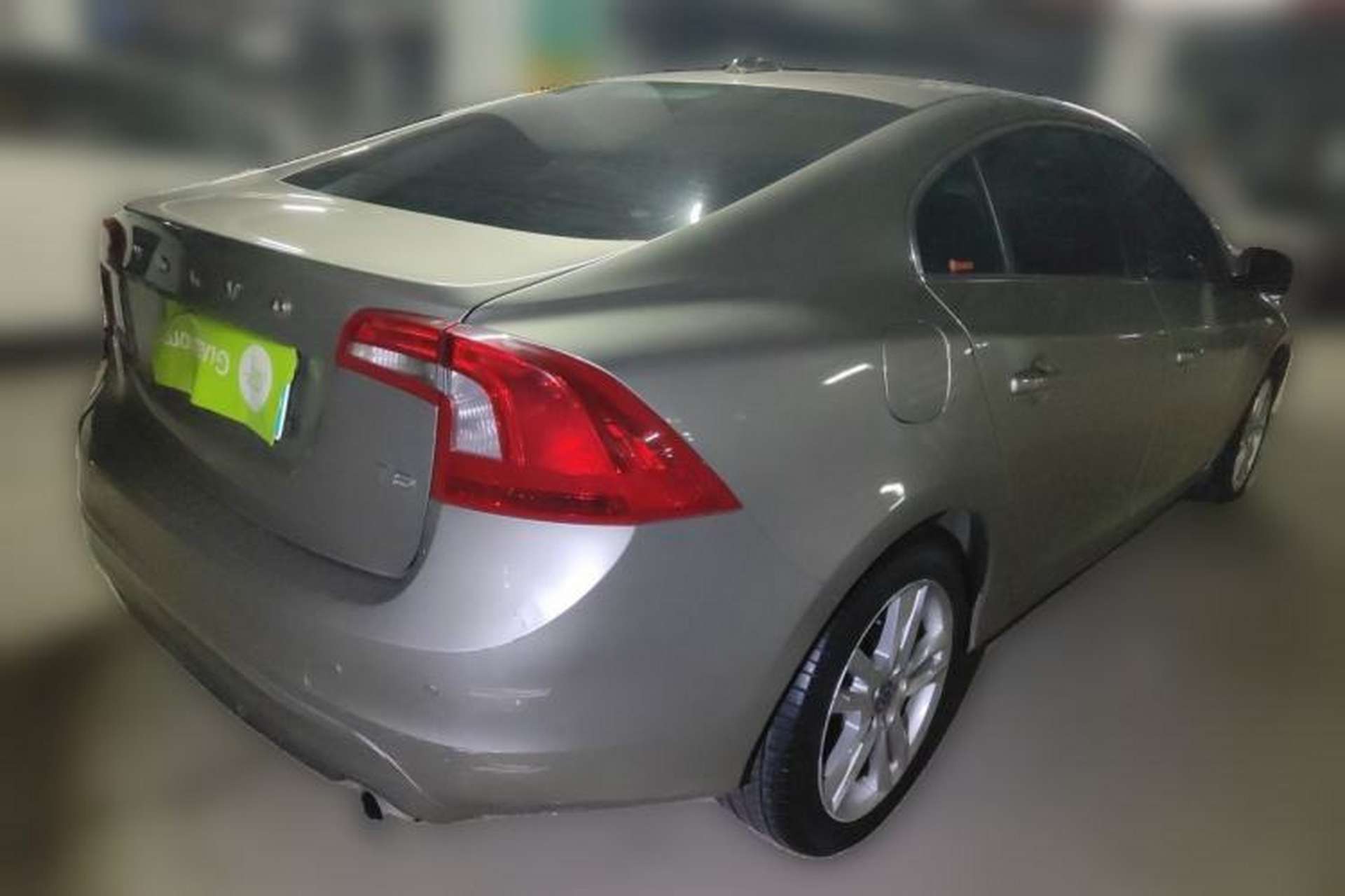 Used Volvo S60 2014 S60L 2.0T Zhiyuan Edition Rear Right 45 Deg