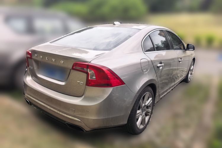 Used Volvo S60 2014 S60L T5 Smart Upgrade Edition Rear Right 45 Deg