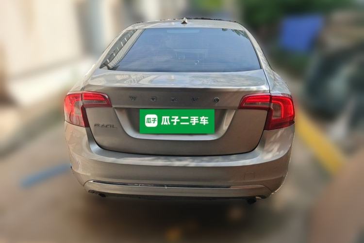 Used Volvo S60 2014 S60L 2.0T Zhiyuan Edition Rear