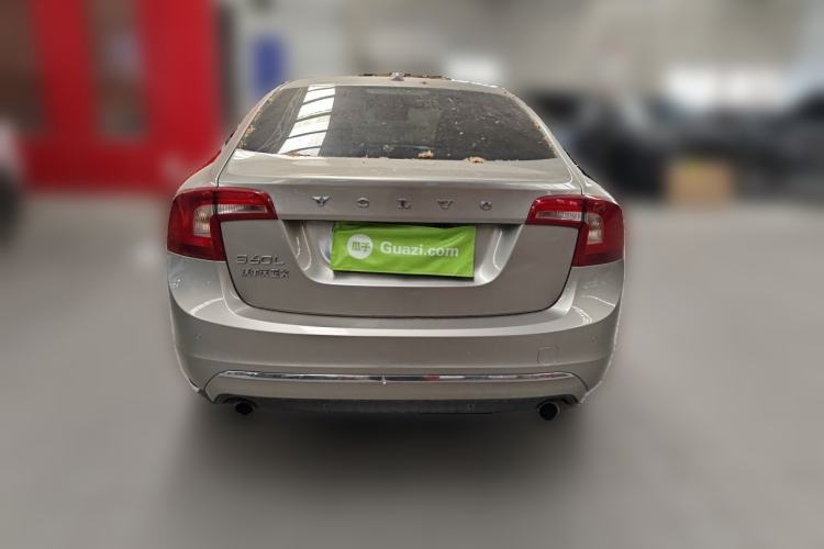 Used Volvo S60 2014 S60L 2.0T Zhiyuan Edition Rear