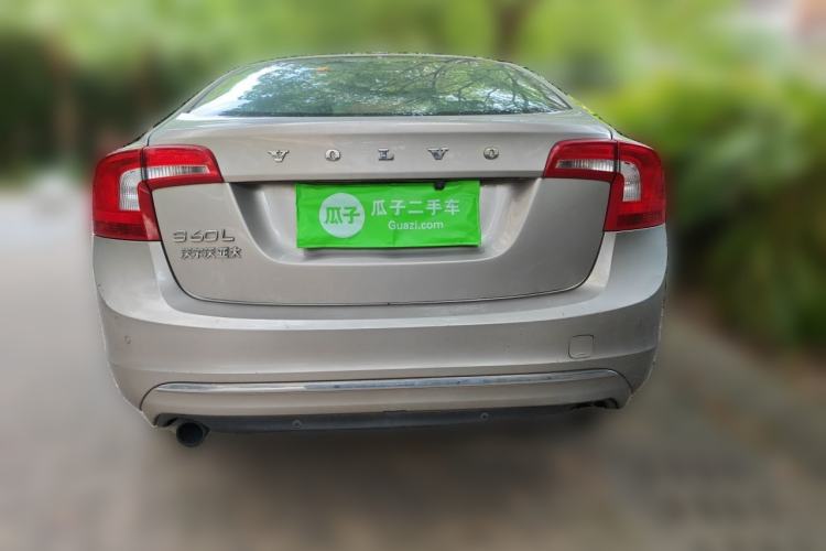 Used Volvo S60 2014 S60L 2.0T Zhiyuan Edition Rear
