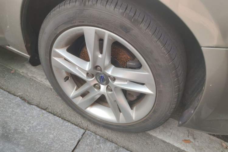 Used Volvo S60 2014 T5 Zhiya Edition Right Front Wheel Hub